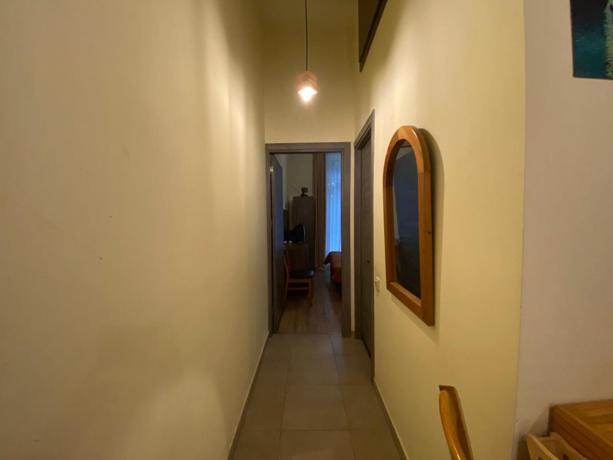 טביליסי Nice Loft On Uznadze Street מראה חיצוני תמונה